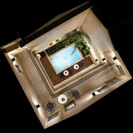 Casa Di Gaga Luxury 4*