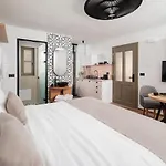 Casa Di Gaga Luxury Apartmanhotel