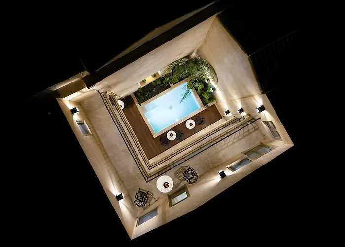 Casa Di Gaga Luxury 4*